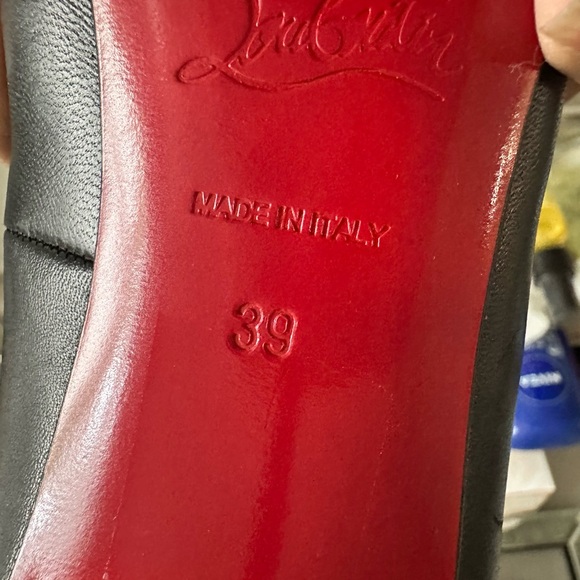 Louboutins black leather pumps - Picture 4 of 5
